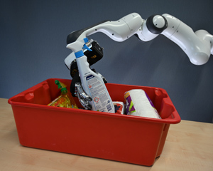 Bin picking robot with five-finger hand